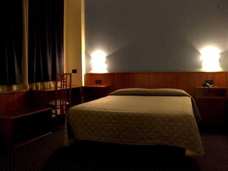 B&B Hotel Torino President מראה חיצוני תמונה